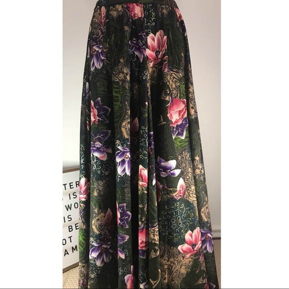 mix nouveau floral maxi skirt